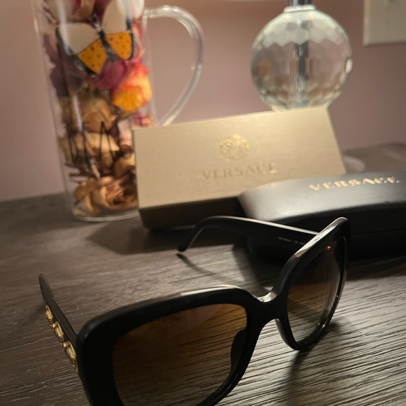 Versace Sunglasses - Picture 2 of 10